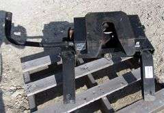 R-1094 5th Wheel Hitch