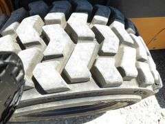 R-860 Case SU280 Skid Steer
