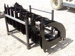 R-946 Skid Steer Grapple Bucket
