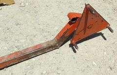 R-1242 3-Point Round Bale Feeder