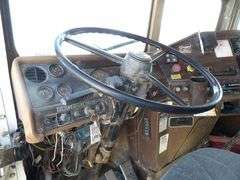 R-850 1987 Freightliner Dump Truck