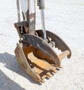 R-587  Bobcat 337 Mini Excavator