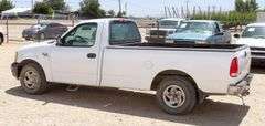 R-829 2002 Ford F150 XL Pickup