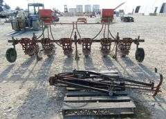 R-1088 6 Row Planter