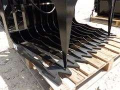 R-958 Mini Skid Steer Grapple