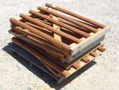 R-1158 Wooden Sheep Panels