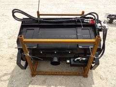 R-950 Skid Steer Mixing Bucket