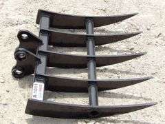 R-1011 Mini Excavator Rake