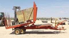 R-638 New Holland 1030 Stackwagon