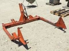 R-1242 3-Point Round Bale Feeder