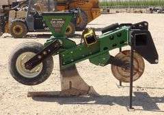 R-915 Schlagel Gopher Eliminator