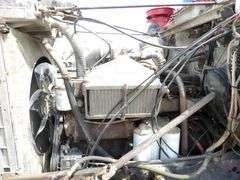R-571  1979 Mack Commodity Truck