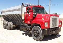 R-544  1979 Mack Commodity Truck