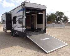 R-650 2016 Carbon Toy Hauler Travel Trailer