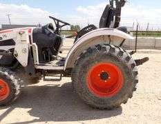 R-589  Bobcat CT230 Tractor