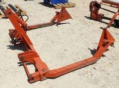 R-1242 3-Point Round Bale Feeder