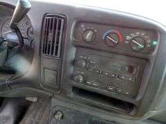 R-619 2002 Chevrolet 3500 Box Van