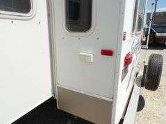 R-590 2005 Cruiser 5th Wheel Travel Trailer