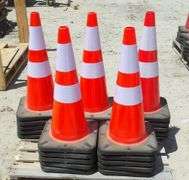 R-420 Traffic Cones