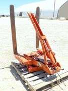 R-864  Edwards Pallet Forks