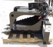 R-1037 Skid Steer Stump Bucket