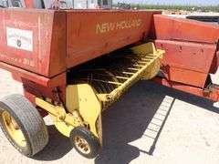 R-832 New Holland Hayliner 315 Baler