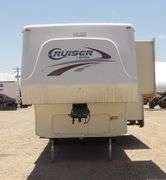 R-590 2005 Cruiser 5th Wheel Travel Trailer