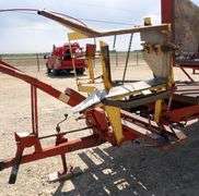 R-638 New Holland 1030 Stackwagon
