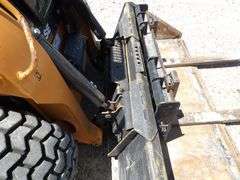 R-860 Case SU280 Skid Steer