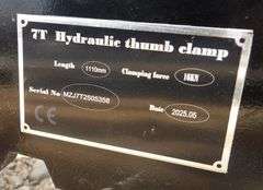 R-1056 Hydraulic Thumb