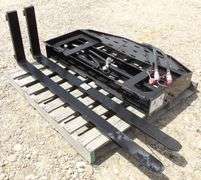 R-1031 Skid Steer Mast & Forks