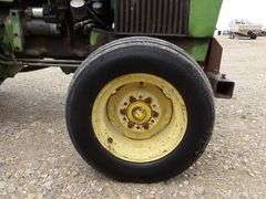 R-610 John Deere 2255 Tractor