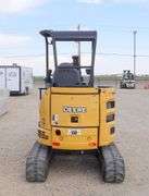 R-585  John Deere 26 G Mini Excavator