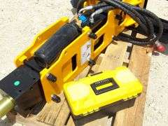 R-1013 Skid Steer Post Pounder
