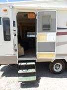 R-590 2005 Cruiser 5th Wheel Travel Trailer
