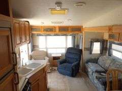 R-590 2005 Cruiser 5th Wheel Travel Trailer