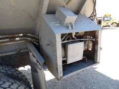 R-544  1979 Mack Commodity Truck