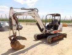 R-587  Bobcat 337 Mini Excavator