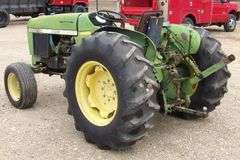 R-610 John Deere 2255 Tractor