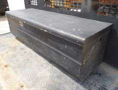 R-728 CM Steel Flatbed