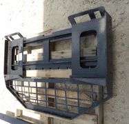 R-1006 Skid Steer Mast & Forks