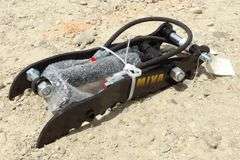 R-1045 Mini Excavator Hydraulic Thumb