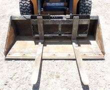 R-860 Case SU280 Skid Steer