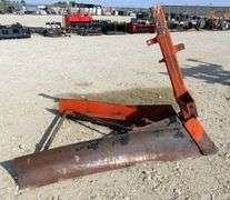 R-1099 3-Point Ditcher