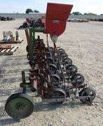 R-1088 6 Row Planter