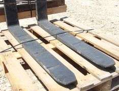R-868  Forklift Forks