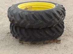 R-882 Kelly-Springfield Tractor Tires & Wheels (2)