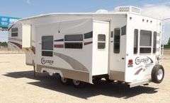 R-590 2005 Cruiser 5th Wheel Travel Trailer