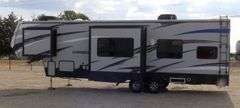 R-650 2016 Carbon Toy Hauler Travel Trailer