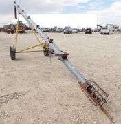 R-1086 Hutchinson Mobile Grain Auger